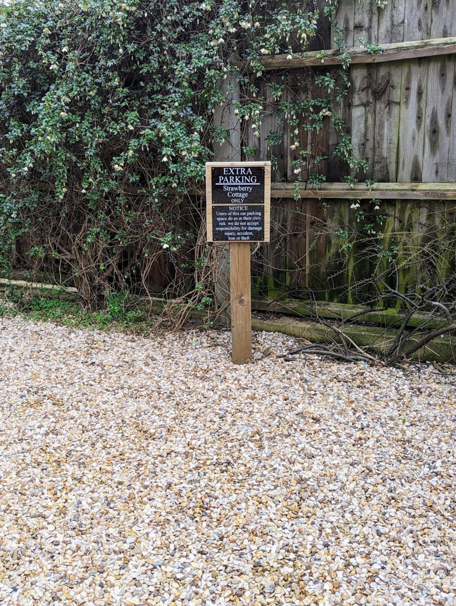 Strawberry Cottage Snettisham Close Rspb And Wild Ken Hill - Crabpot Cottages Sheringham מראה חיצוני תמונה